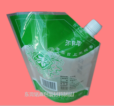 吸嘴自立袋,东莞吸嘴自立袋,东莞铭鑫包装材料制品厂